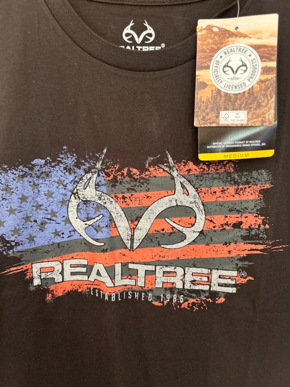 New! RealTree Graphic T-Shirt